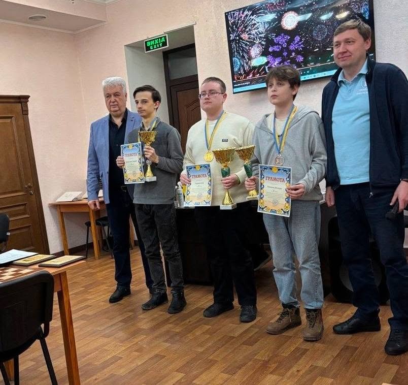 Фото — Миколаївський ліцей імені Олега Ольжича